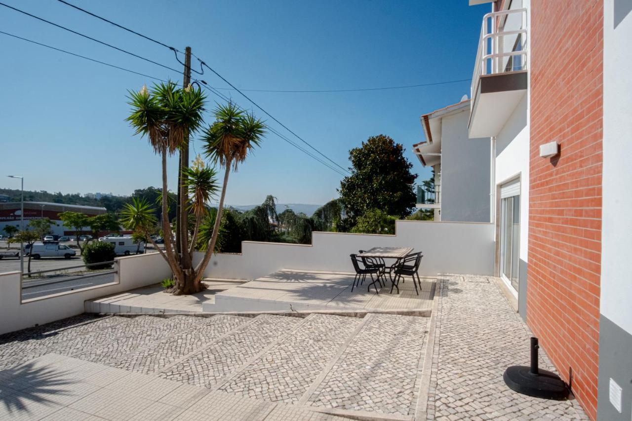 8 Rodrigues Family House - Villa With Patio Ναζαρέ Εξωτερικό φωτογραφία