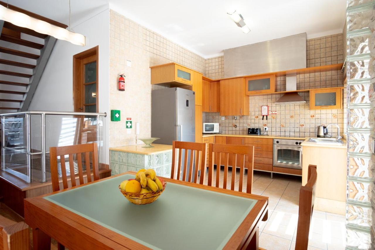 8 Rodrigues Family House - Villa With Patio Ναζαρέ Εξωτερικό φωτογραφία